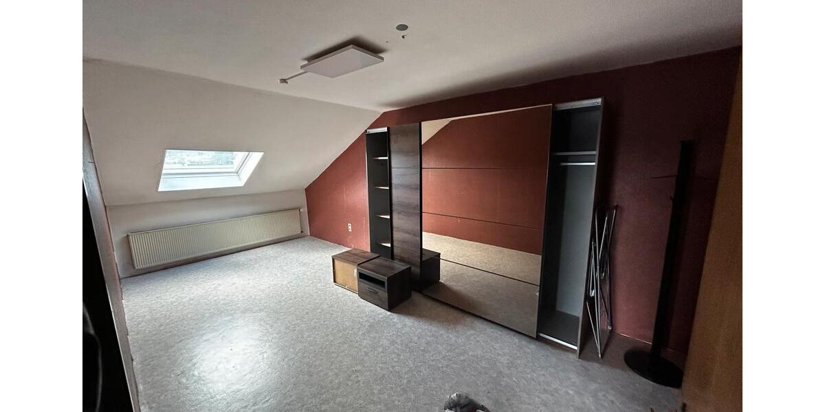 Dachgeschoßwohnung Pohlheim - 2 Zimmer, 85 m&sup2;, 850&euro; | Angebot:26010381