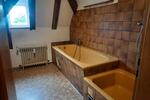 Dachgeschoßwohnung Hungen - 5 Zimmer, 140 m&sup2;, 195.000&euro; | Angebot:26866328