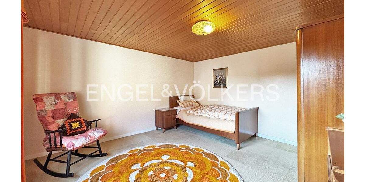 Mehrfamilienhaus, Wohnhaus Bad Nauheim Nieder-Mörlen - 5 Zimmer, 150 m&sup2;, 280.000&euro; | Angebot:25676886