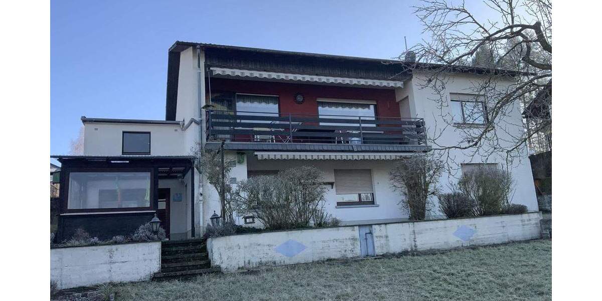 Einfamilienhaus Waldsolms Kraftsolms - 5 Zimmer, 190 m&sup2;, 229.000&euro; | Angebot:25835053