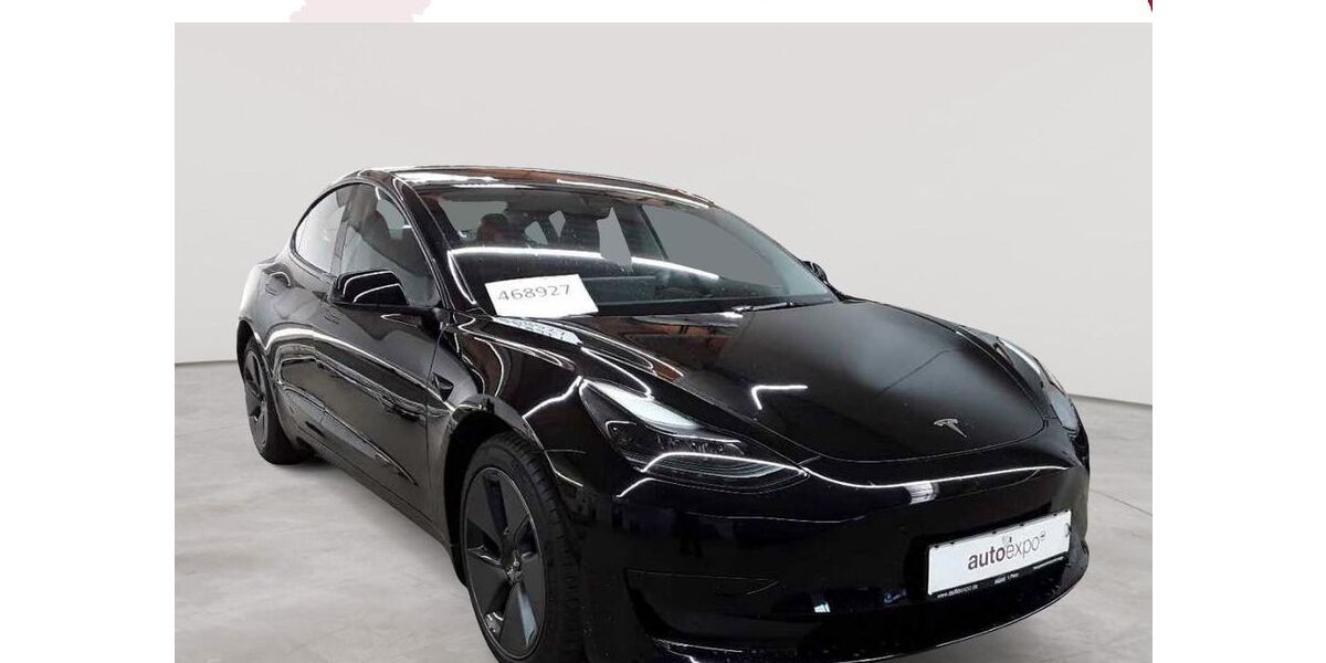 Tesla Model 3 15.676 km 27.689 &euro; Fernwald-Steinbach 35463