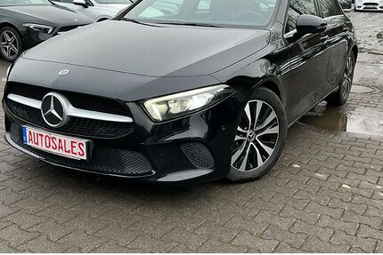 Mercedes-Benz A 180 163.896 km 16.426 &euro; Lich 35423