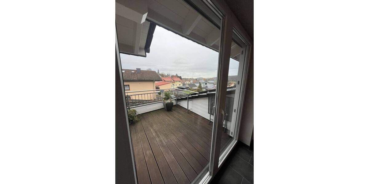 Etagenwohnung Reiskirchen Hattenrod - 7 Zimmer, 250 m&sup2;, 670.000&euro; | Angebot:26794222