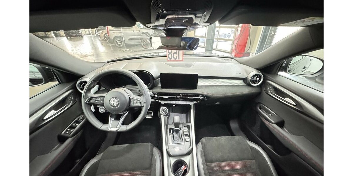 Alfa Romeo Tonale 1.5 VGT Veloce 48 V Hybrid LED 3.300 km 28.920 &euro; Lich 35423