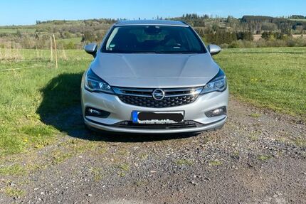 Opel Astra 140.000 km 7.800 &euro; Breitscheid 35767