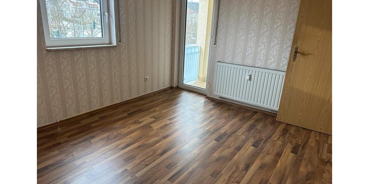 Etagenwohnung Hüttenberg - 4 Zimmer, 100 m&sup2;, 239.000&euro; | Angebot:25779181