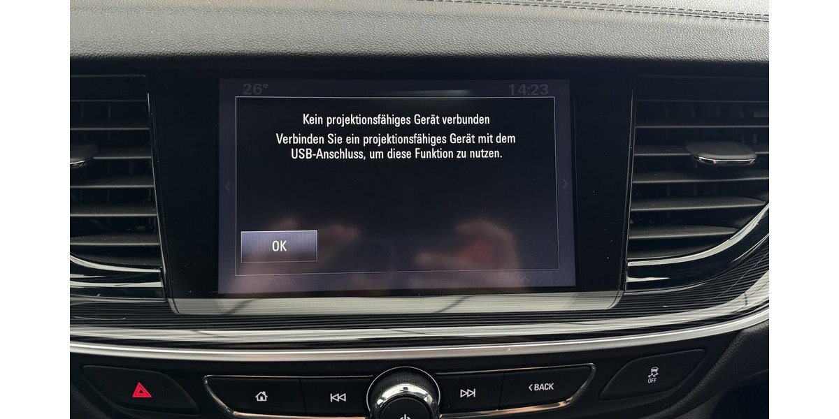 Opel Insignia Exclusive 4x4 FULL LEDER CarPlay Bose 118.400 km 11.900 &euro; Lich 35423