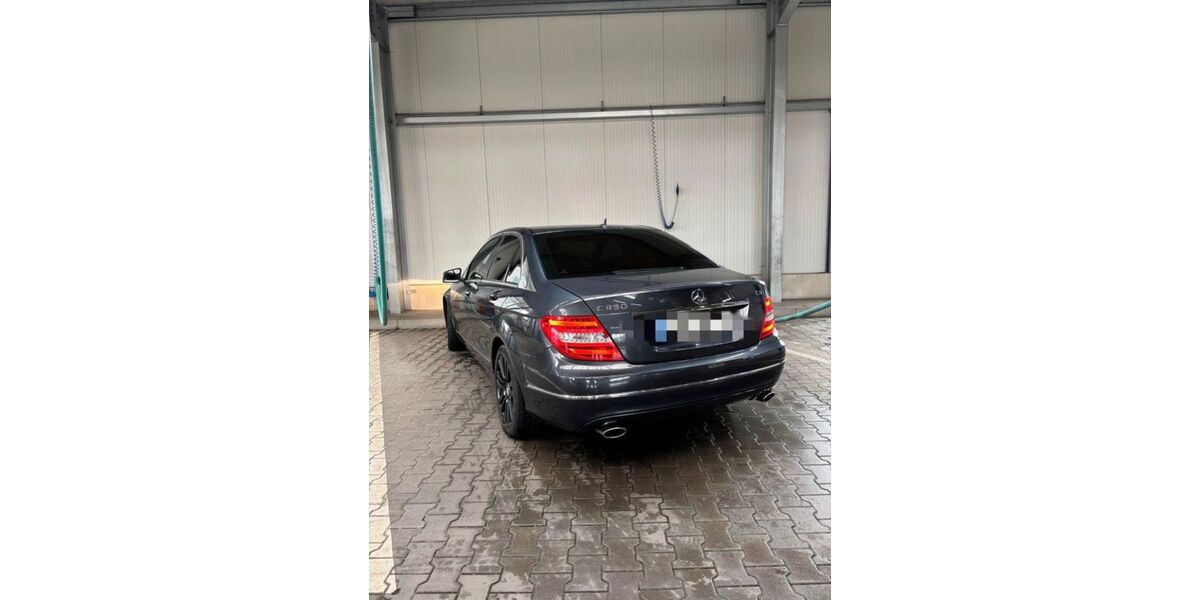 Mercedes-Benz C 350 199.999 km 8.500 &euro; Weilburg 35781