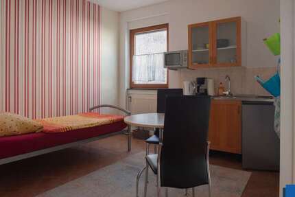 Haus Wehrheim - 3 Zimmer, 125 m&sup2;, 165.000&euro; | Angebot:26739945