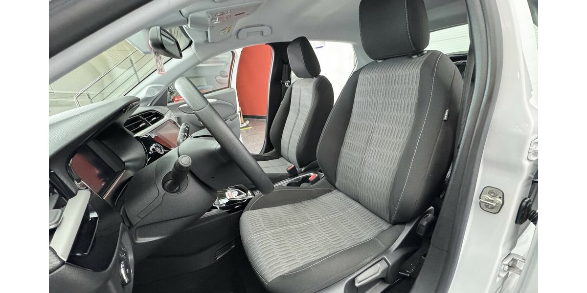 Opel Corsa e Edition 1.Hand 50 kWh Carplay Tempomat 30.900 km 14.220 &euro; Lich 35423