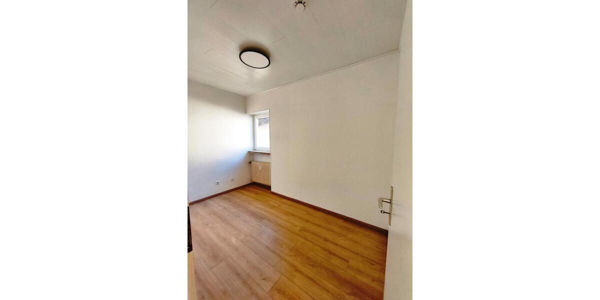 Etagenwohnung Rabenau - 2 Zimmer, 82 m&sup2;, 530&euro; | Angebot:25570246