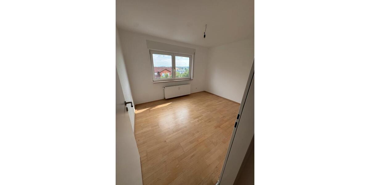 Etagenwohnung Pohlheim - 3 Zimmer, 92 m&sup2;, 269.000&euro; | Angebot:27083936