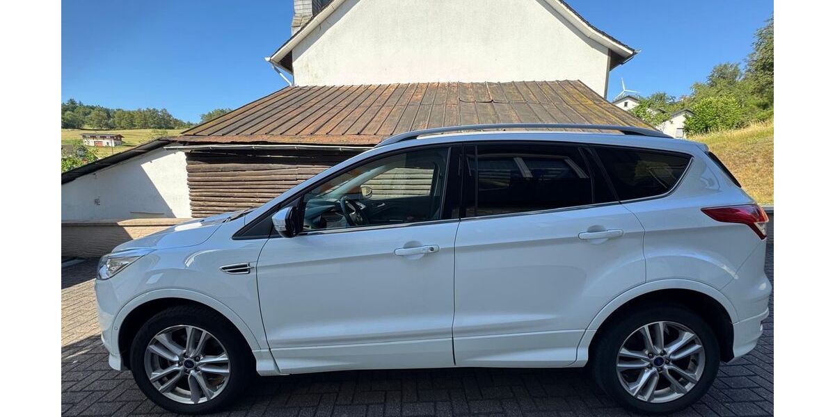 Ford Kuga 45.500 km 14.700 &euro; Haiger 35708