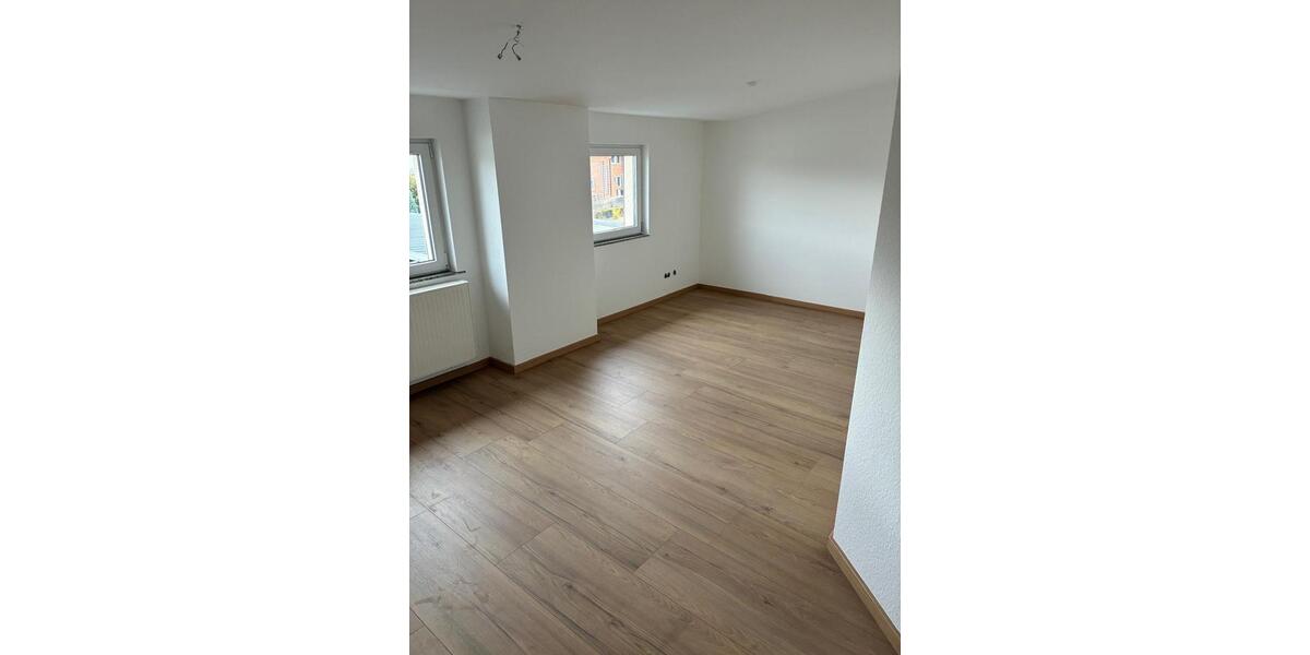 Dachgeschoßwohnung Münzenberg - 4 Zimmer, 110 m&sup2;, 950&euro; | Angebot:26618331