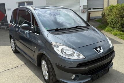 Peugeot 1007 81.000 km 2.999 &euro; Wetzlar 35576