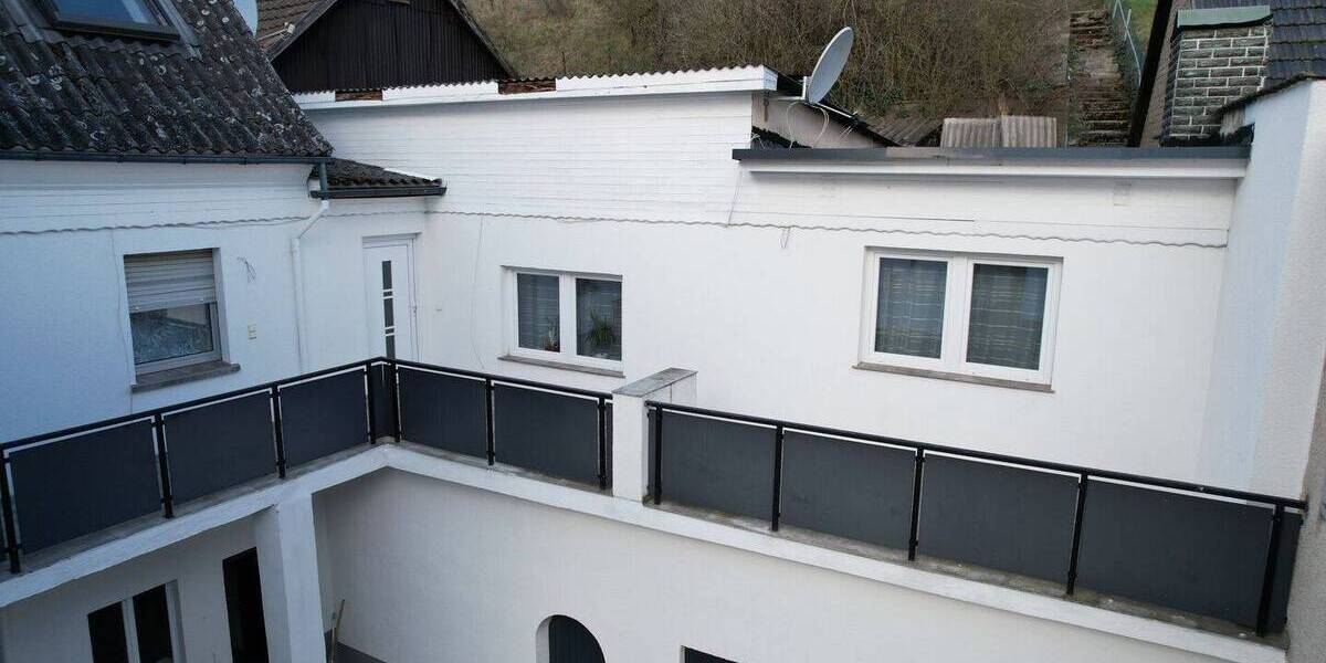Mehrfamilienhaus, Wohnhaus Wetzlar / Naunheim Naunheim - 9 Zimmer, 228 m&sup2;, 465.000&euro; | Angebot:26557139