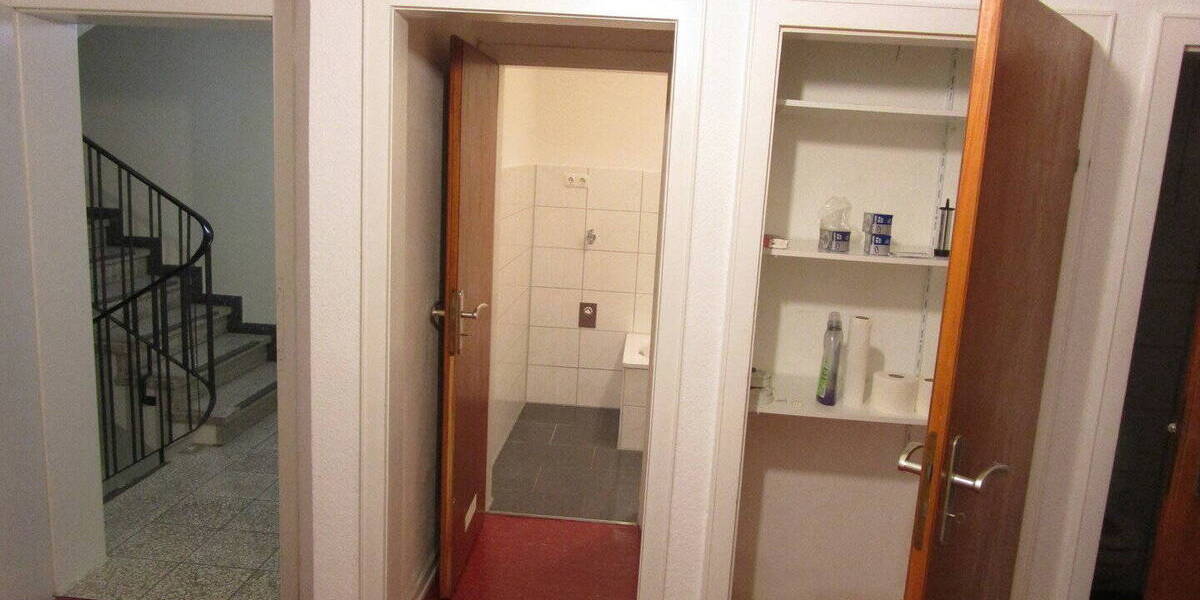 Etagenwohnung Gießen - 3 Zimmer, 91 m&sup2;, 1.100&euro; | Angebot:26794373