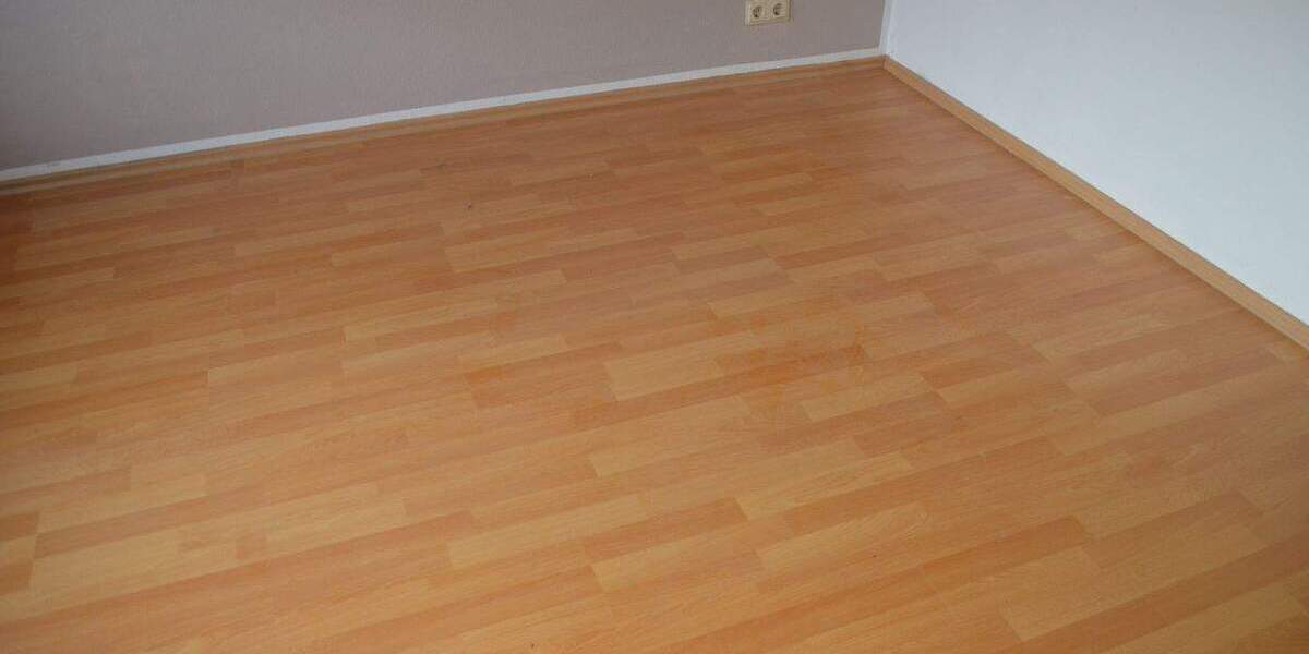 Zimmer Grävenwiesbach Mönstadt - 4 Zimmer, 96 m&sup2;, 880&euro; | Angebot:25800222