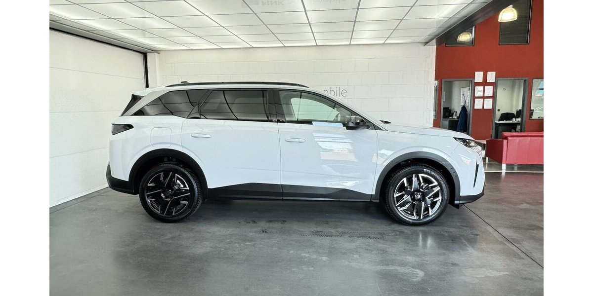 Peugeot 5008 145 Mild Hybrid Allure7 Sitzer LED CAM 18.200 km 27.520 &euro; Lich 35423