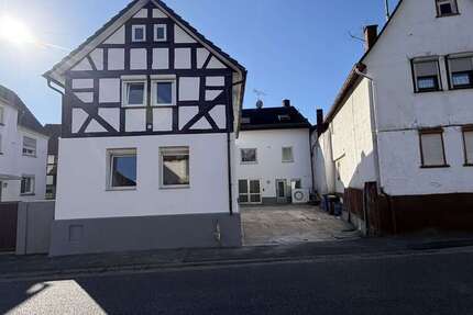 Haus Biebertal - 4 Zimmer, 106 m&sup2;, 1.250&euro; | Angebot:27213425