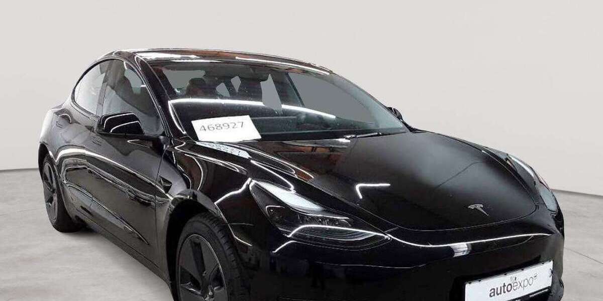Tesla Model 3 15.676 km 27.690 &euro; Fernwald-Steinbach 35463