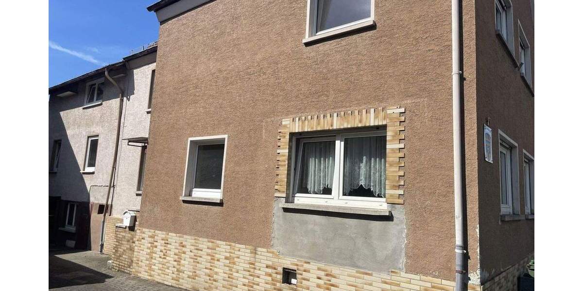 Mehrfamilienhaus, Wohnhaus Buseck Alten-Buseck - 7 Zimmer, 280 m&sup2;, 320.000&euro; | Angebot:25782526
