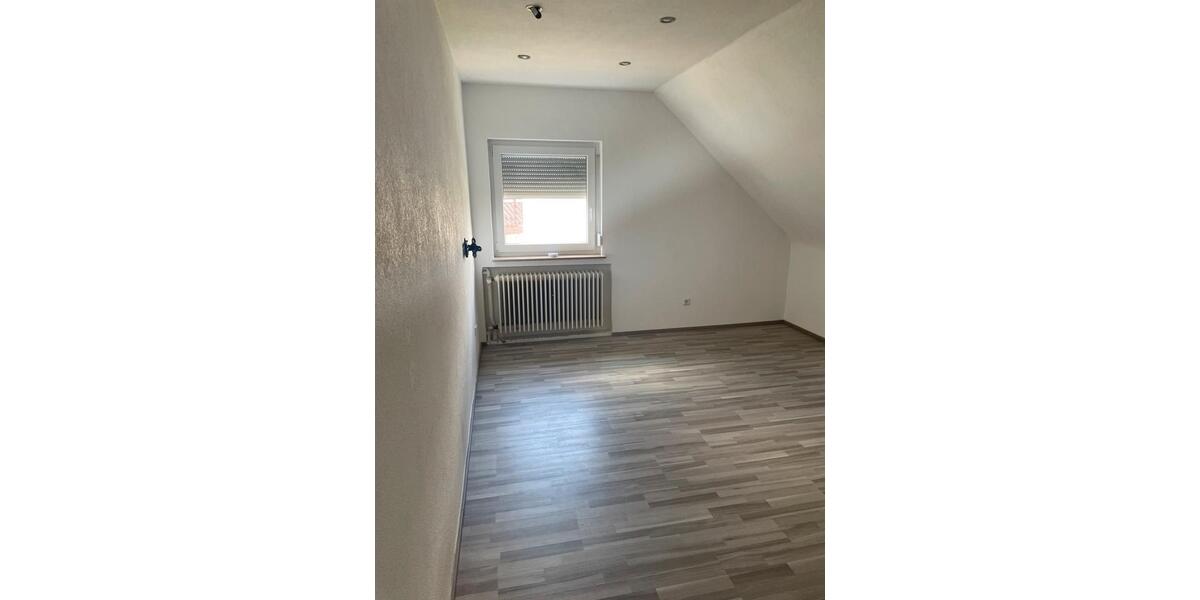 Einfamilienhaus Herborn - 6 Zimmer, 134 m&sup2;, 305.000&euro; | Angebot:26764193