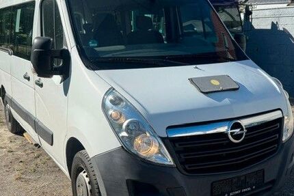 Opel Movano 183.000 km 8.999 &euro; Münzenberg Gambach 35516