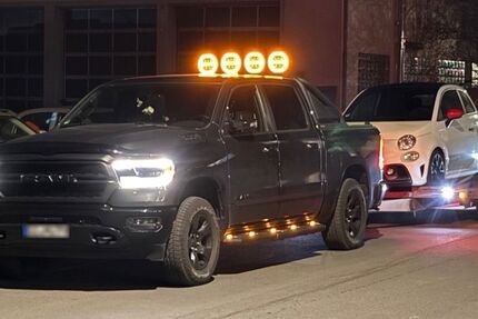 Dodge RAM 54.000 km 57.900 &euro; Hungen 35410
