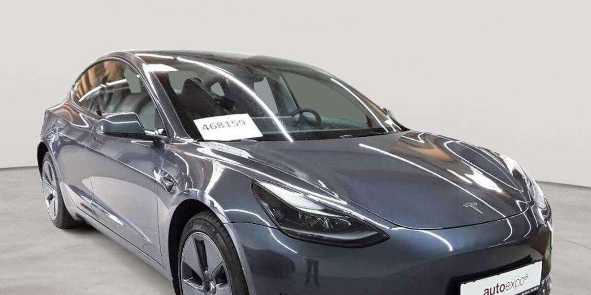 Tesla Model 3 95.620 km 26.990 &euro; Fernwald-Steinbach 35463