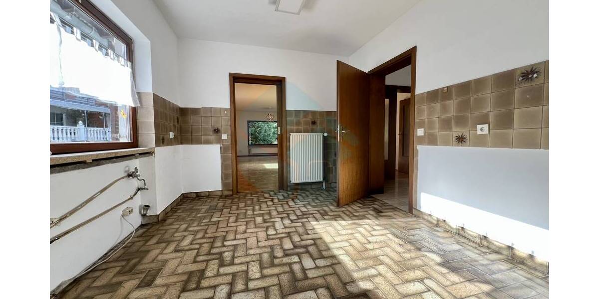 Bungalow Waldsolms / Brandoberndorf Brandoberndorf - 4 Zimmer, 145 m&sup2;, 399.000&euro; | Angebot:26155560