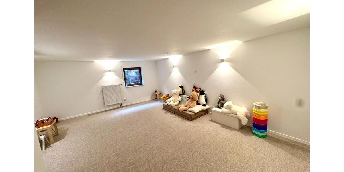 Einfamilienhaus Neu-Anspach Anspach - 6.5 Zimmer, 174 m&sup2;, 695.000&euro; | Angebot:25837520