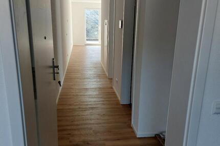 Wohnung Leun - 2 Zimmer, 77 m&sup2;, 980&euro; | Angebot:25792446