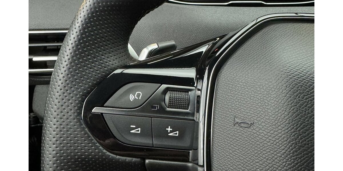 Peugeot 5008 GT 130 Puretech EAT8 Sitzheizung 34.900 km 23.520 &euro; Lich 35423