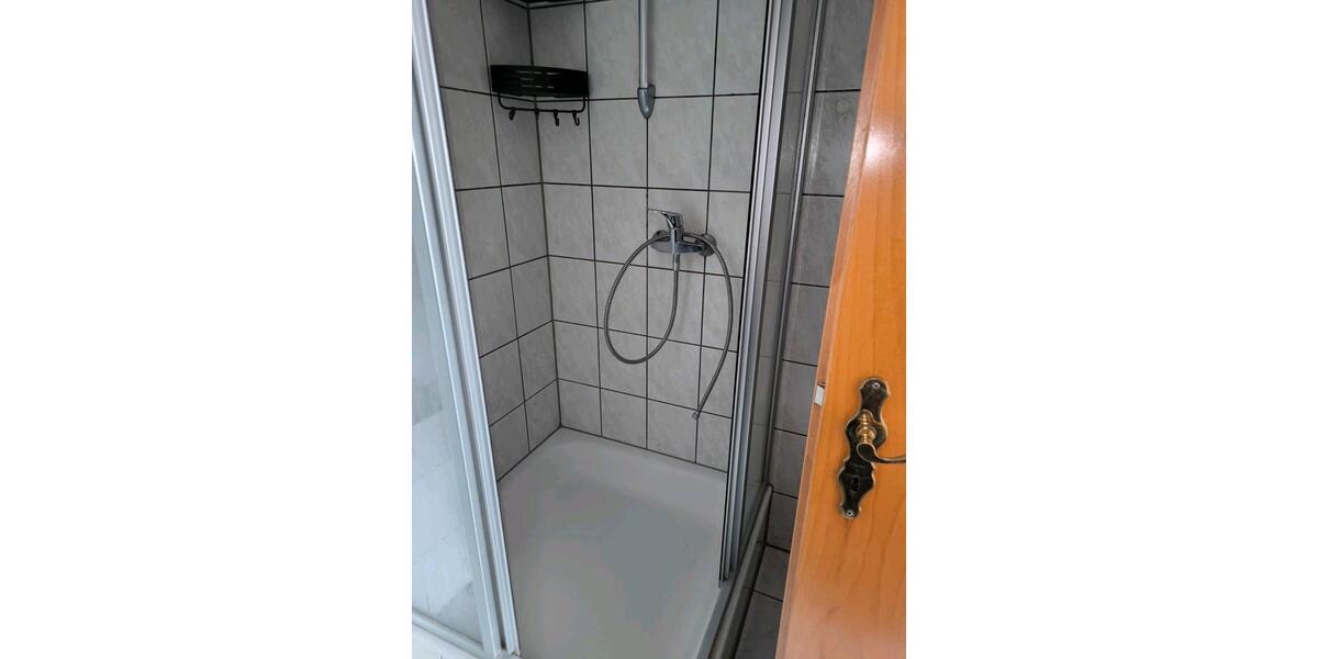 Dachgeschoßwohnung Aßlar - 3 Zimmer, 75 m&sup2;, 1.100&euro; | Angebot:26250164