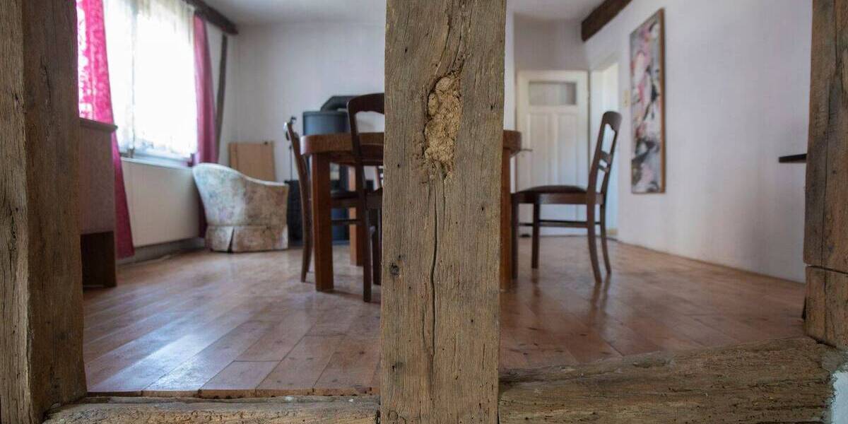 Einfamilienhaus Langgöns Oberkleen - 8 Zimmer, 227 m&sup2;, 295.000&euro; | Angebot:25695733