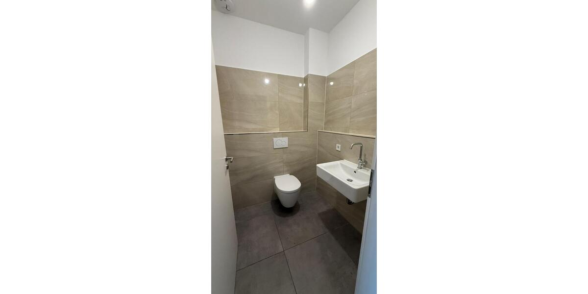 Einfamilienhaus Linden - 5 Zimmer, 165 m&sup2;, 1.800&euro; | Angebot:25099783