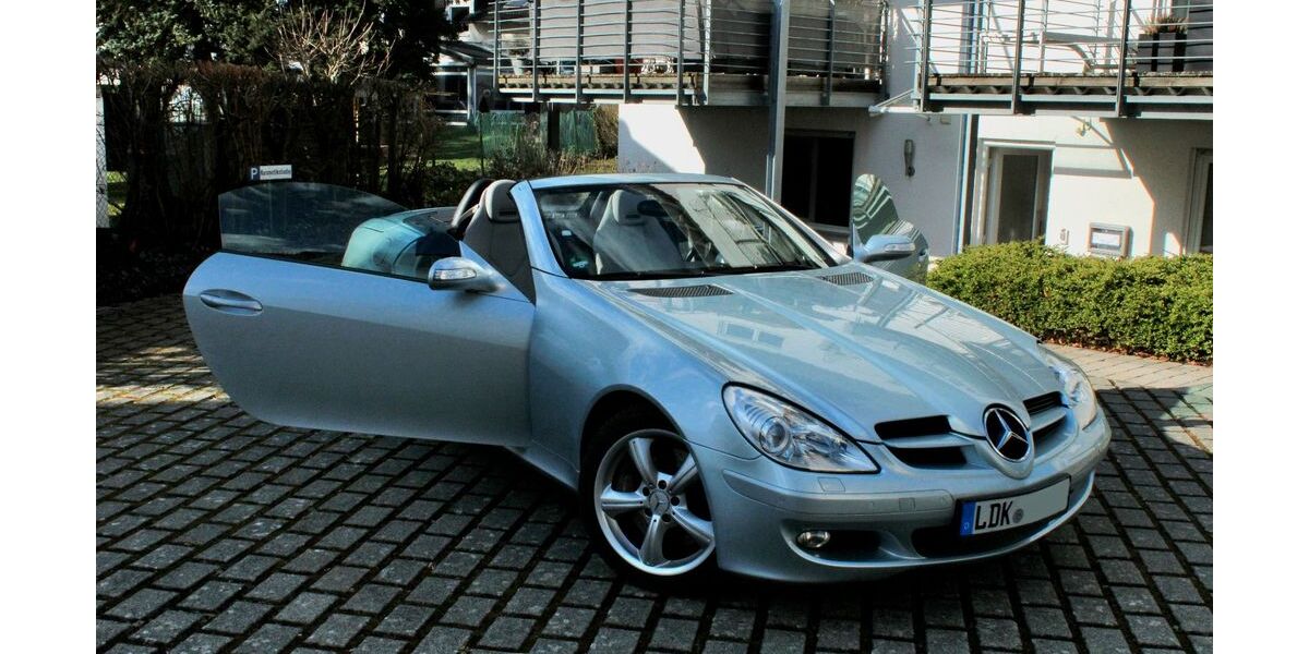 Mercedes-Benz SLK 350 125.000 km 12.999 &euro; Braunfels 35619