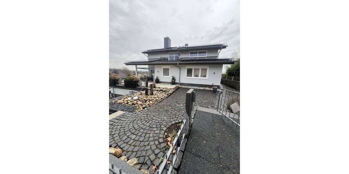 Etagenwohnung Reiskirchen Hattenrod - 7 Zimmer, 250 m&sup2;, 670.000&euro; | Angebot:26794222