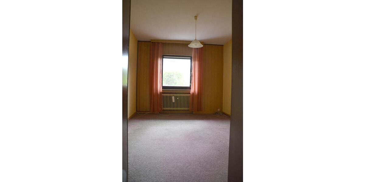 Einfamilienhaus Lahnau - 9 Zimmer, 229 m&sup2;, 490.000&euro; | Angebot:27085936