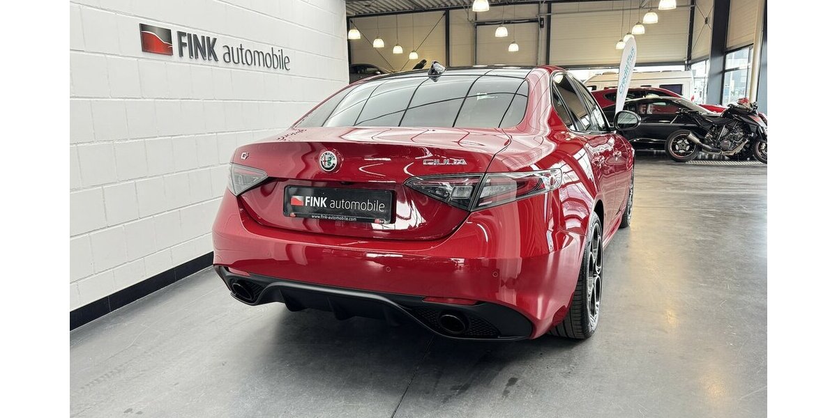 Alfa Romeo Giulia 2.0 Competizione Q4 Turbo Panoramadach 14.303 km 37.985 &euro; Lich 35423