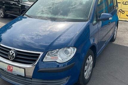 VW Touran 208.253 km 2.990 &euro; Giessen 35394