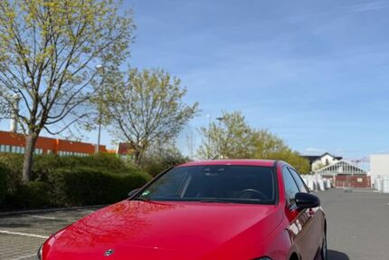 Mercedes-Benz A 180 167.884 km 18.200 &euro; Frankfurt 60327