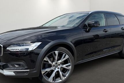 Volvo V90 Cross Country 55.000 km 44.990 &euro; Dillenburg 35684