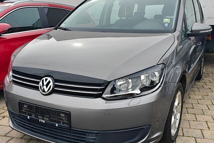 VW Touran 258.000 km 3.600 &euro; Kirchvers 35102