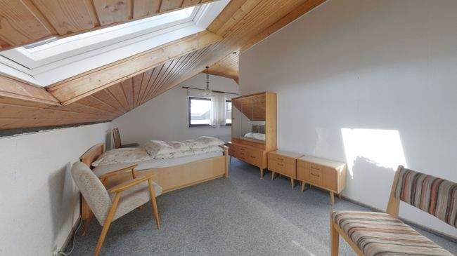 Einfamilienhaus Bad Endbach - 8 Zimmer, 204 m&sup2;, 213.000&euro; | Angebot:25726242