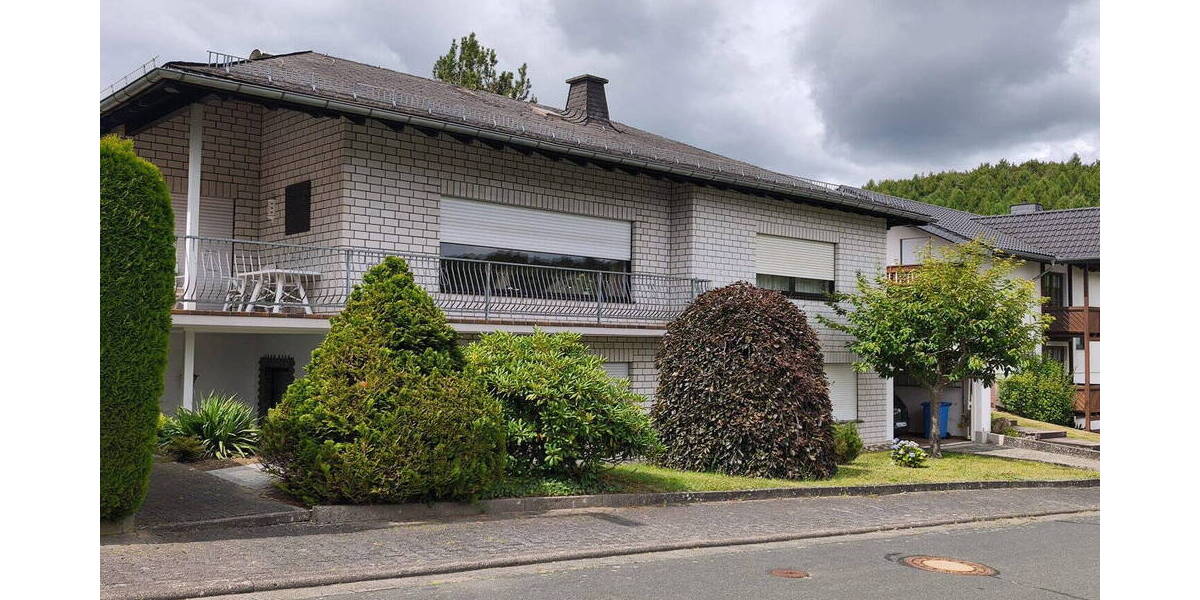 Einfamilienhaus Mengerskirchen-Dillhausen Dillhausen - 8 Zimmer, 283 m&sup2;, 512.000&euro; | Angebot:26023384