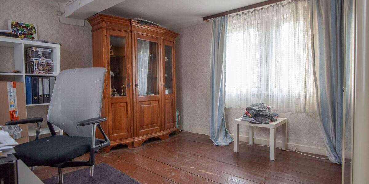 Einfamilienhaus Waldsolms Brandoberndorf - 7 Zimmer, 185 m&sup2;, 325.000&euro; | Angebot:25695745