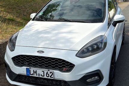 Ford Fiesta 96.000 km 13.700 &euro; Merenberg 35799