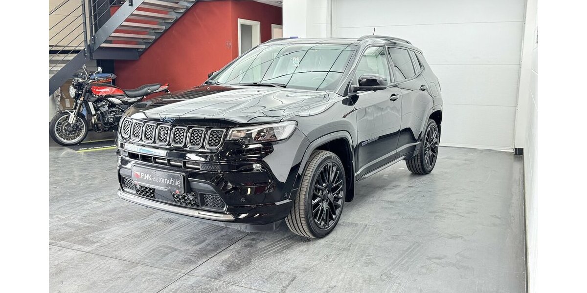 Jeep Compass S Plug-IN Hybrid 4WD 1.Hand Panoramadach 26.460 km 26.950 &euro; Lich 35423